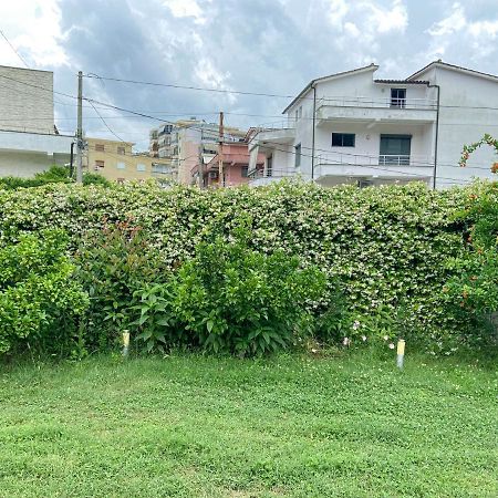 Guesthouse Niko ベラト エクステリア 写真
