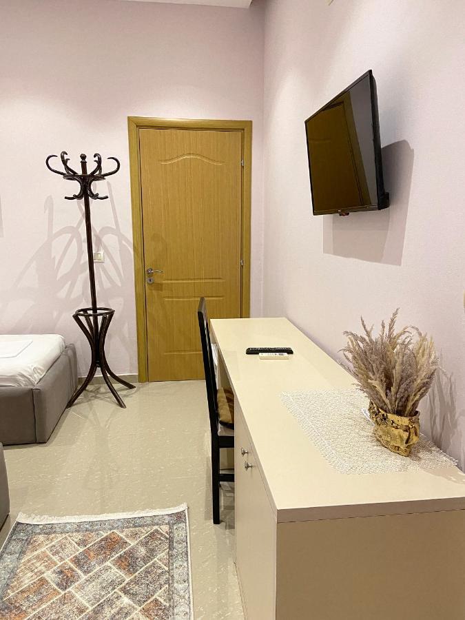 Guesthouse Niko ベラト エクステリア 写真