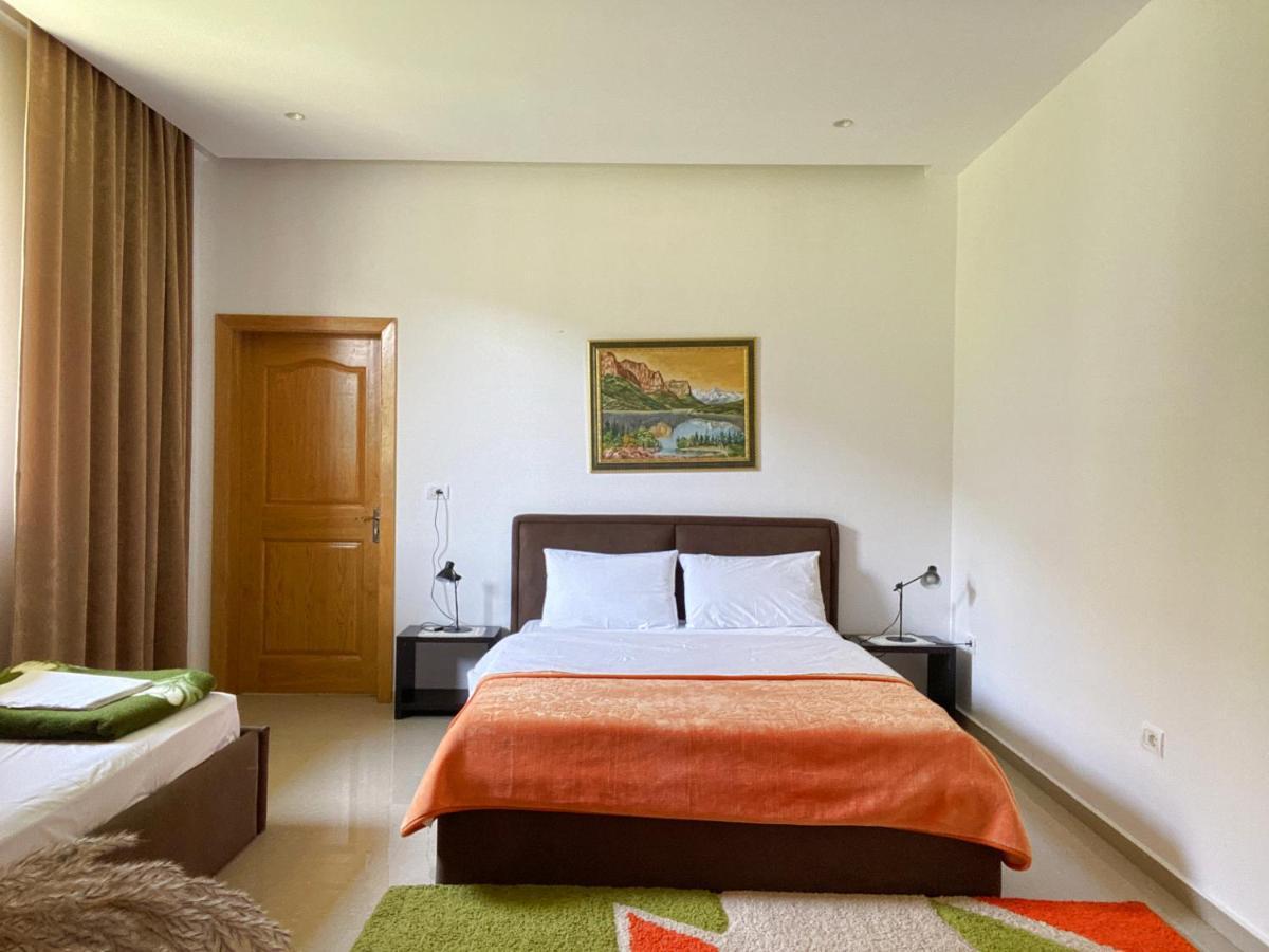 Guesthouse Niko ベラト エクステリア 写真